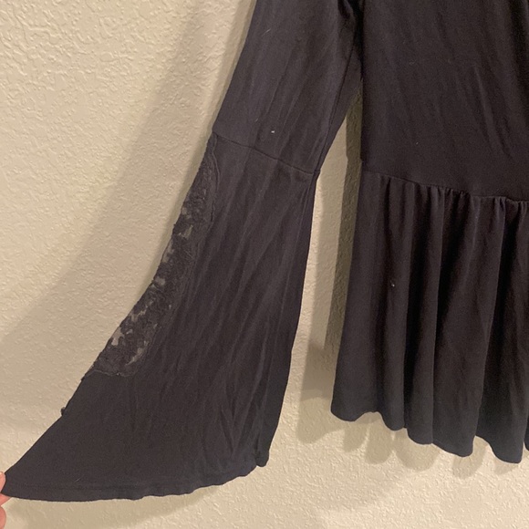 American eagle outfitters black open back top - Picture 6 of 8